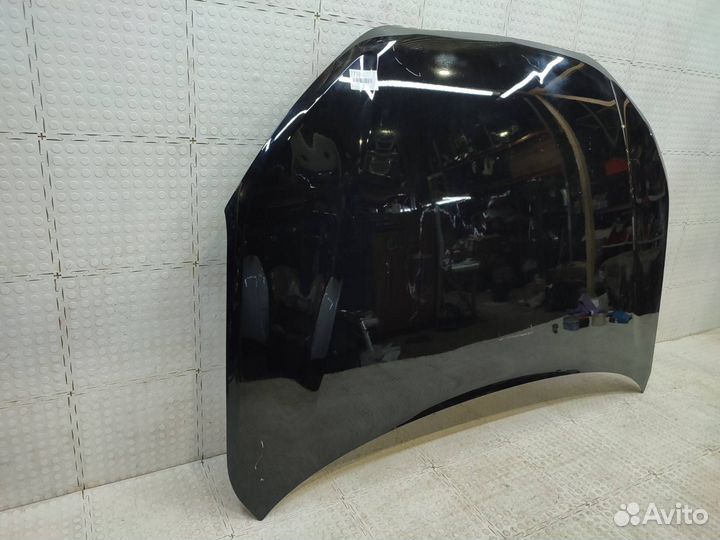 Капот LADA Granta 2018