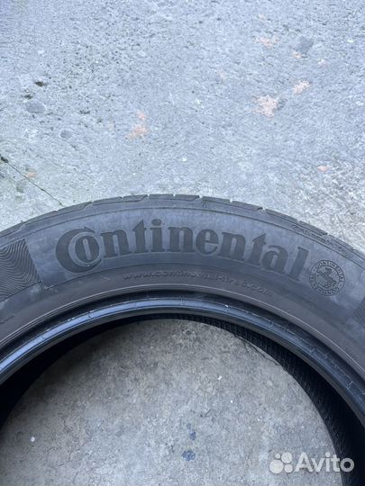 Continental ContiPremiumContact 5 215/60 R17 96H