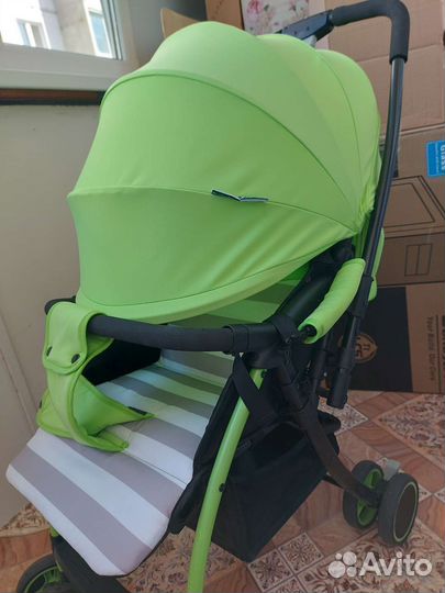 Прогулочная коляска