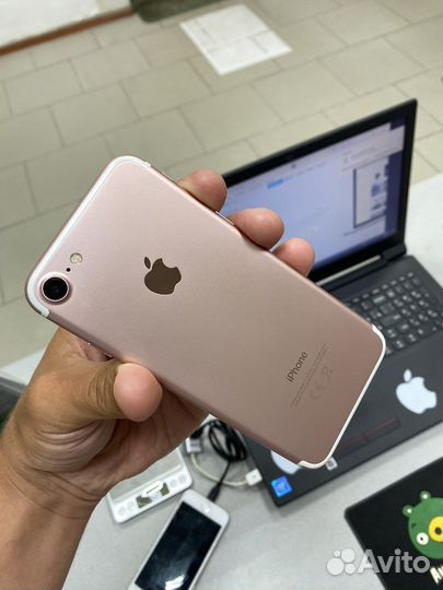 Телефон iPhone 7 32g ориг