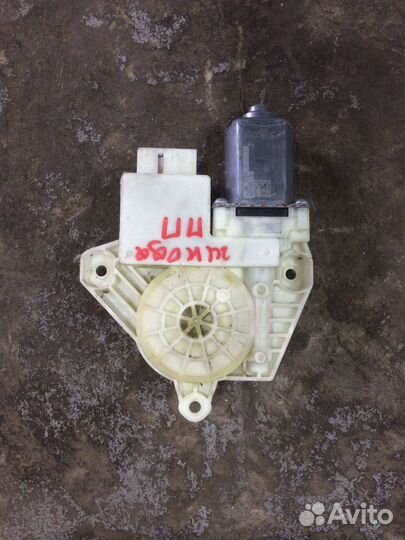 Skoda rapid моторчик стеклоподъемника