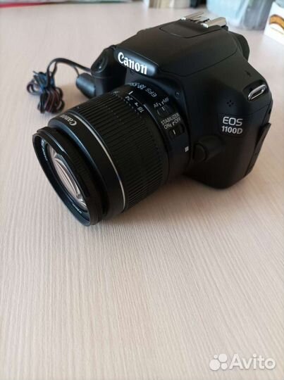 Зеркальный фотоаппарат canon EOS 1100D