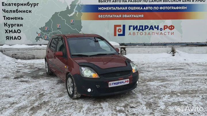 Консоль Ford Fiesta (Mk VI)