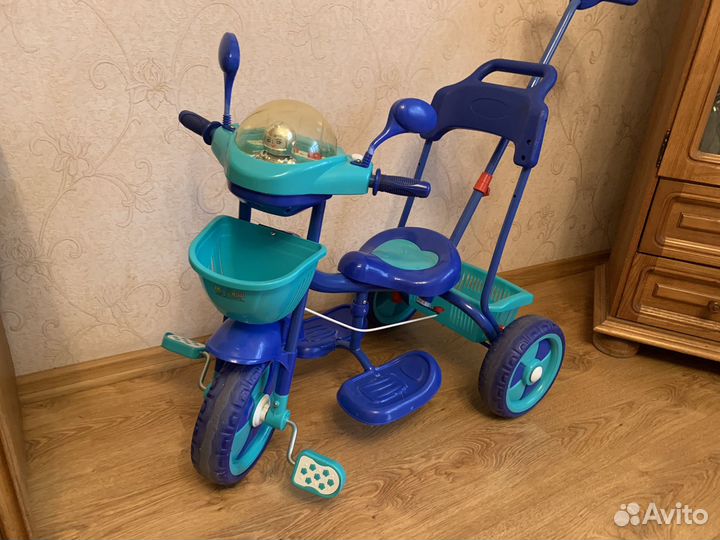 Детский велосипед трехколесный с ручкой