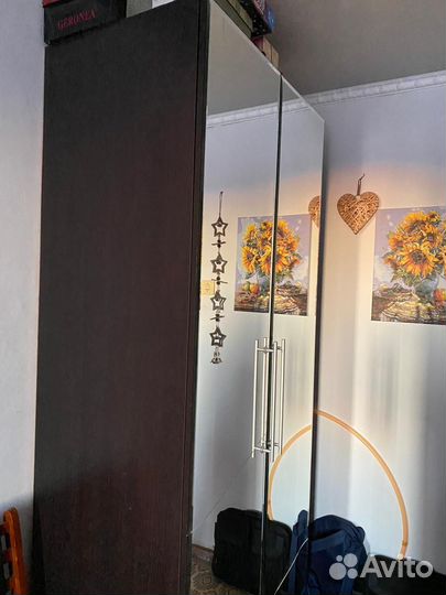 Шкаф распашной