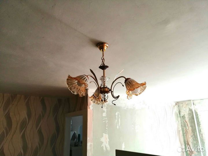 Люстра потолочная бу