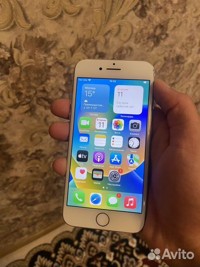 iPhone 8