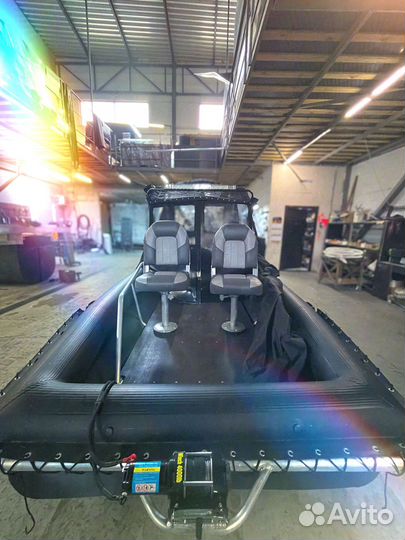 Аэролодка Бриз-550 мощность 200 л.с