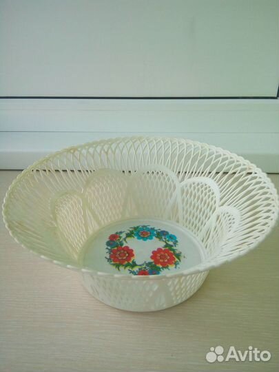 Фруктовница (ваза), хлебница (сухарница)