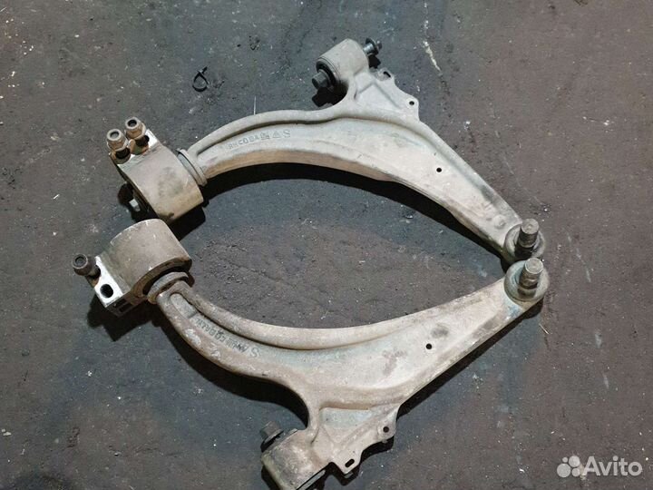 Передний правый рычаг шевроле круз