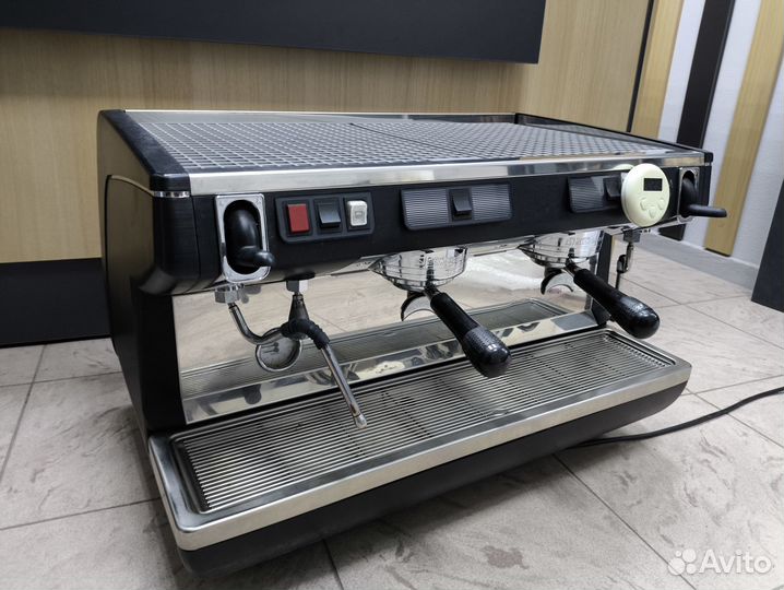 Кофемашина Nuova Simonelli Appia Life 2Gr S