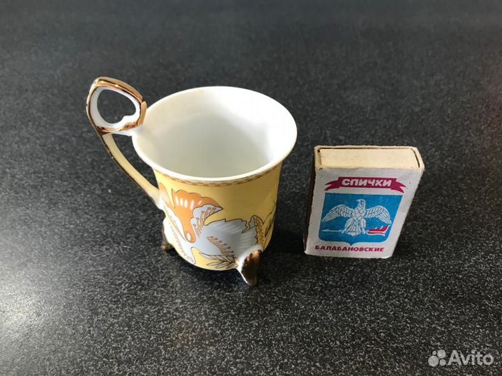 Фарфоровые чашки для кофе