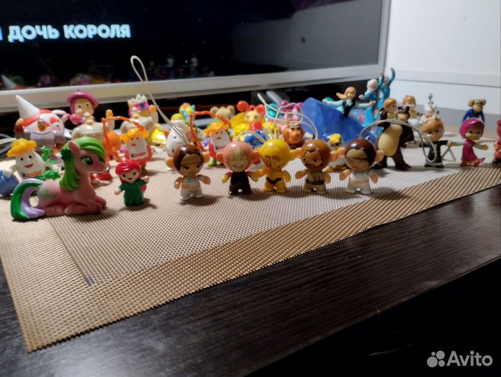 Игрушки из киндера