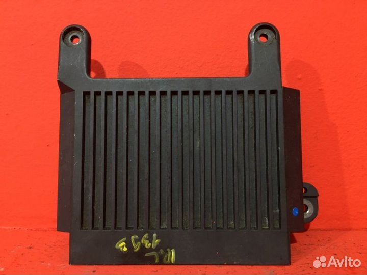 Усилитель акустической системы Volvo S80 2 B4204S4