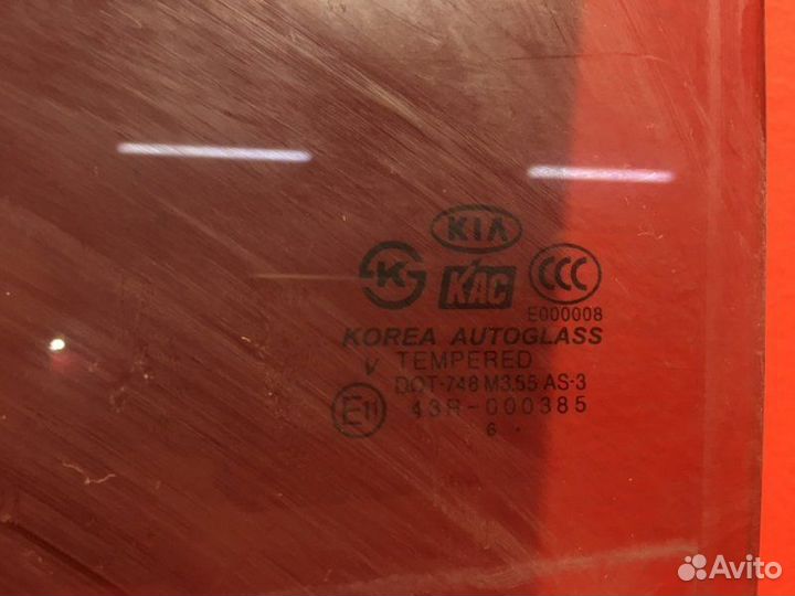 Стекло двери заднее левое Kia Sportage KM G4GC 2.0