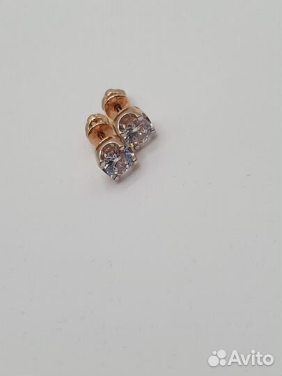 Золотые серьги (и204076)