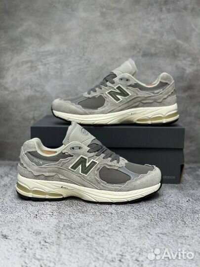 Кроссовки New Balance 2002r