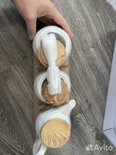 Набор 2 баночки и чайник