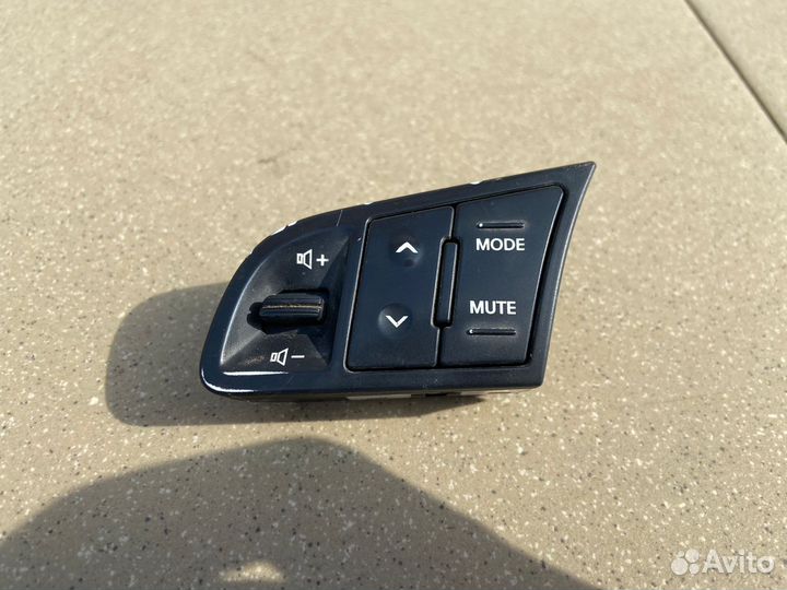 Кнопка в руль левая Kia cerato 2
