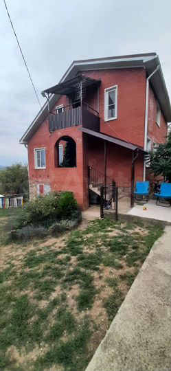 Дом 183 м² на участке 20 сот.