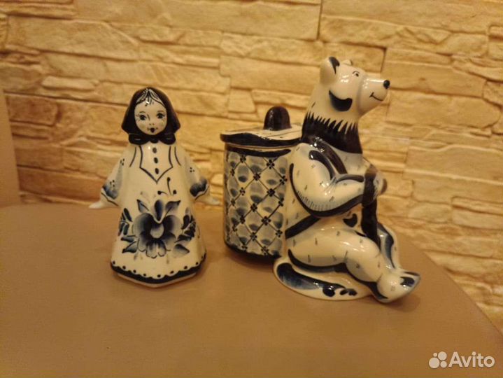 Фарфоровая посуда гжель