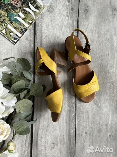 Туфли Lavanta кожа желтые