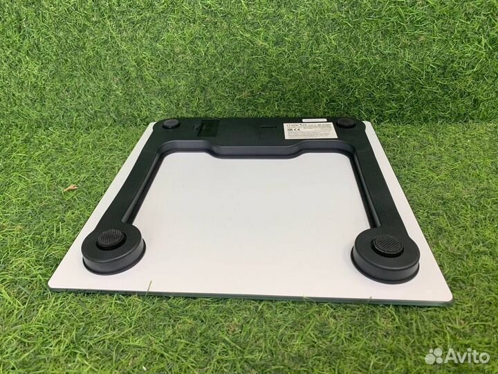 Весы напольные Marta MT-SC3602