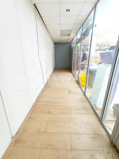 Сдам торговое помещение, 14 м²