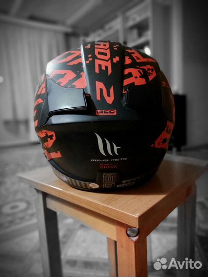 Мотошлем MT helmets blade 2