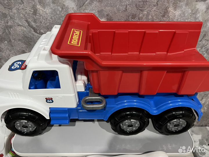 Игрушка самосвал полесье