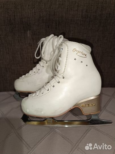 Фигурные коньки edea overture 200