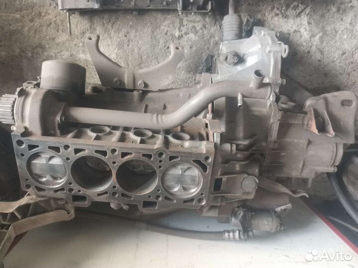 Двигатель приора в сборе