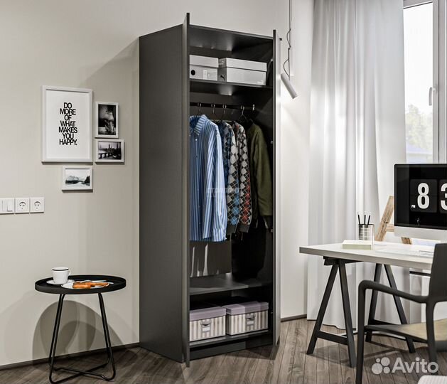 Шкаф распашной двухдверный