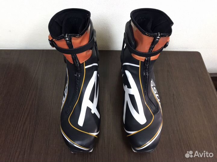 Лыжные ботинки rossignol X-10 Skate 47 размер