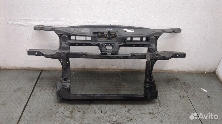 Рамка передняя Volkswagen Touran, 2006