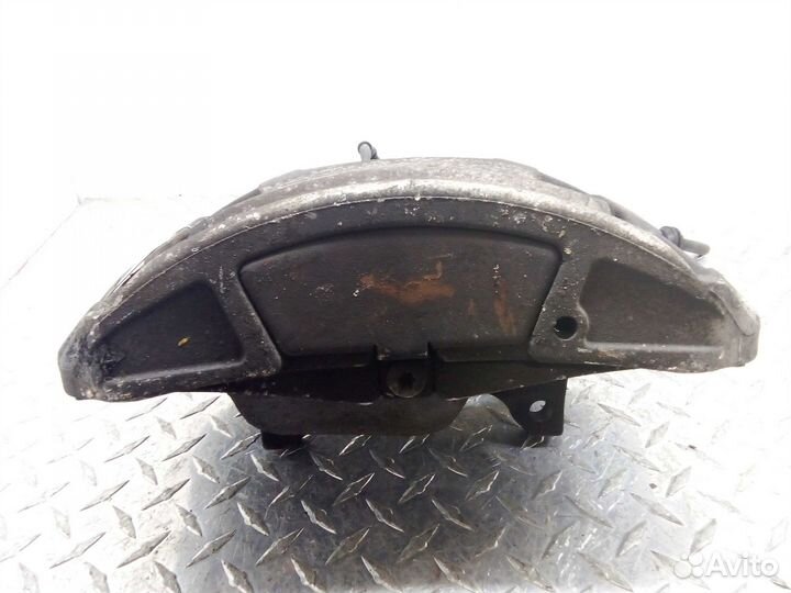 Суппорт передний правый Audi A8 D4