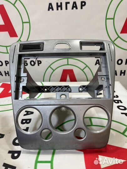 Накладка на магнитолу Ford Fusion CBK 1.6L