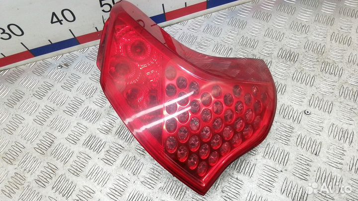 Фонарь задний правый Peugeot 3008 2010