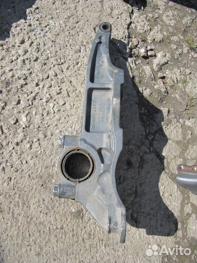 Кронштейн пневморессоры Mercedes Benz Actros MP3