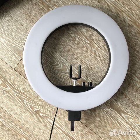 Кольцевая лампа