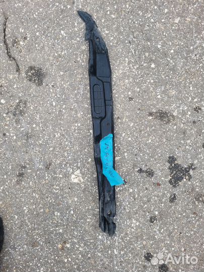 Пыльник крыла левый kia rio 3