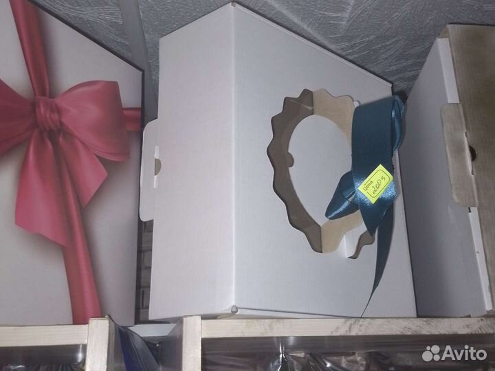 Коробки для торта и подарочные