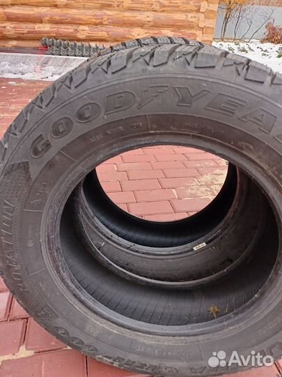 Goodyear Ultragrip 600 215/65 R16