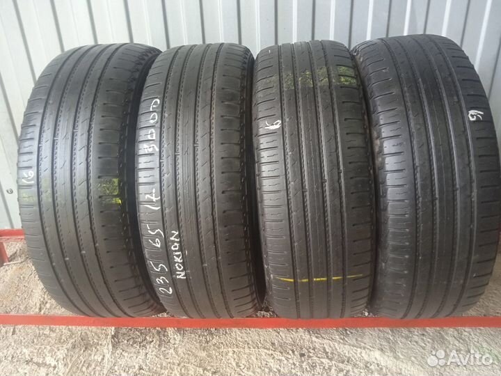 Nokian Tyres Hakka Blue SUV 235/65 R17