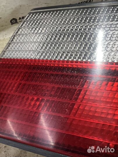 Фонарь багажника правый Nissan Primera P11