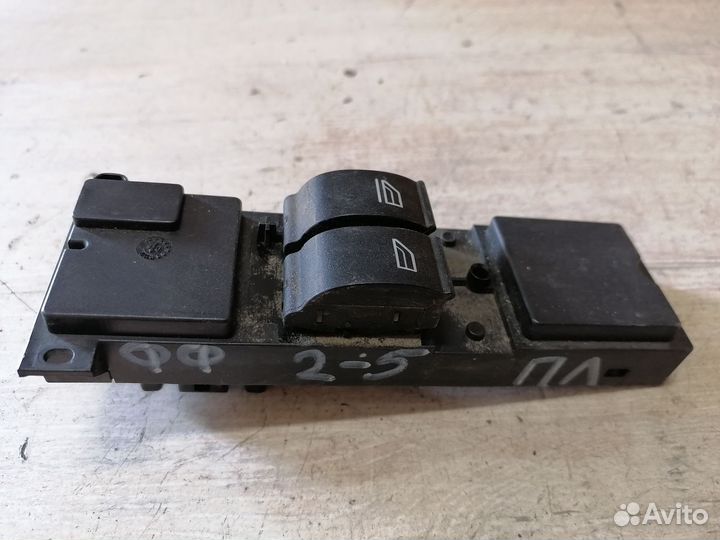 Блок управления стеклоподъемниками Ford Focus 2