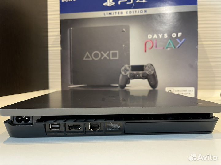 Sony PS4 Slim Limited Edition Days of Play