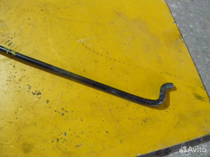 Упор капота для VW Polo SED Rus 2016г