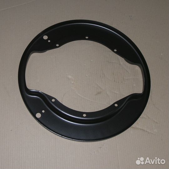 Щиток тормозного суппорта заднего камаз