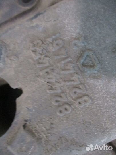 Кронштейн полурессоры renault 7421682250